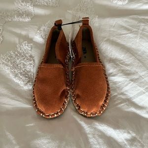 NWT Girl’s Zara Leather Shoe